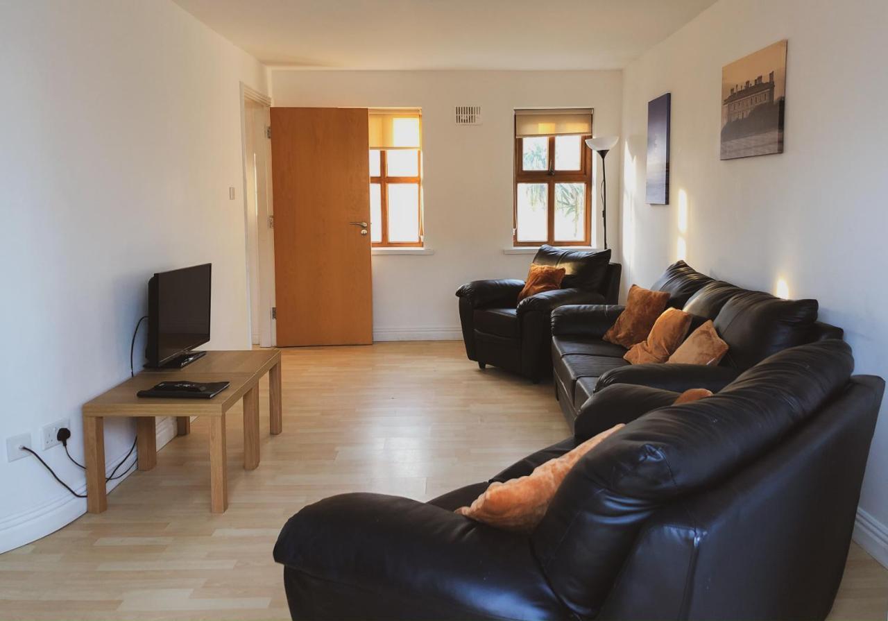 Hookless Holiday Homes Фетард он Сий Екстериор снимка