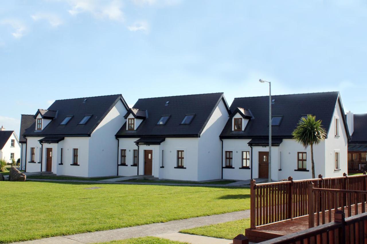 Hookless Holiday Homes Фетард он Сий Екстериор снимка